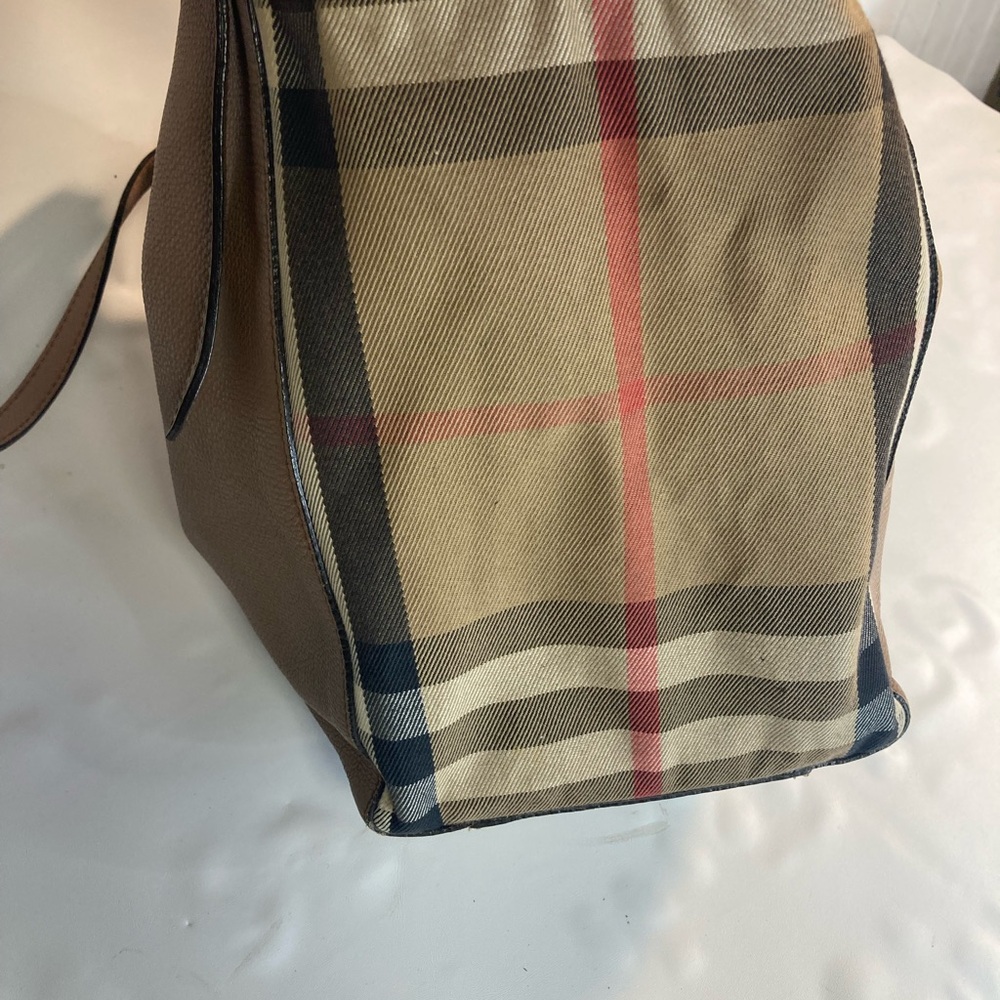 Burberry Authentic Tote Small Canter Leather Tan Handbag Itcf-10sca Italy. - Picture 13 of 13